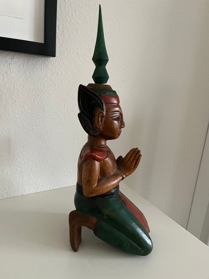 Smuk Buddha i træ 35 cm