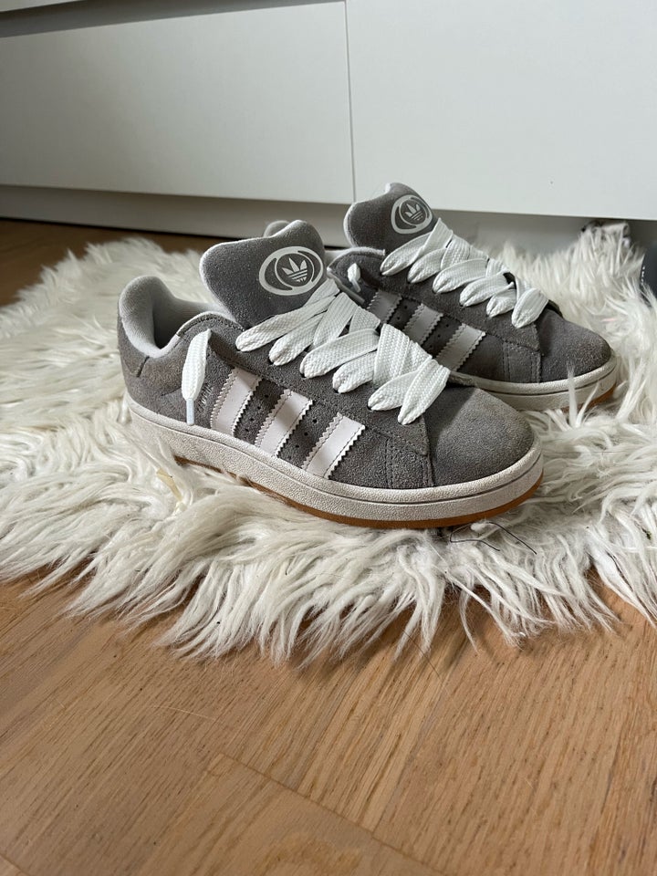 Kondisko str 385 Adidas