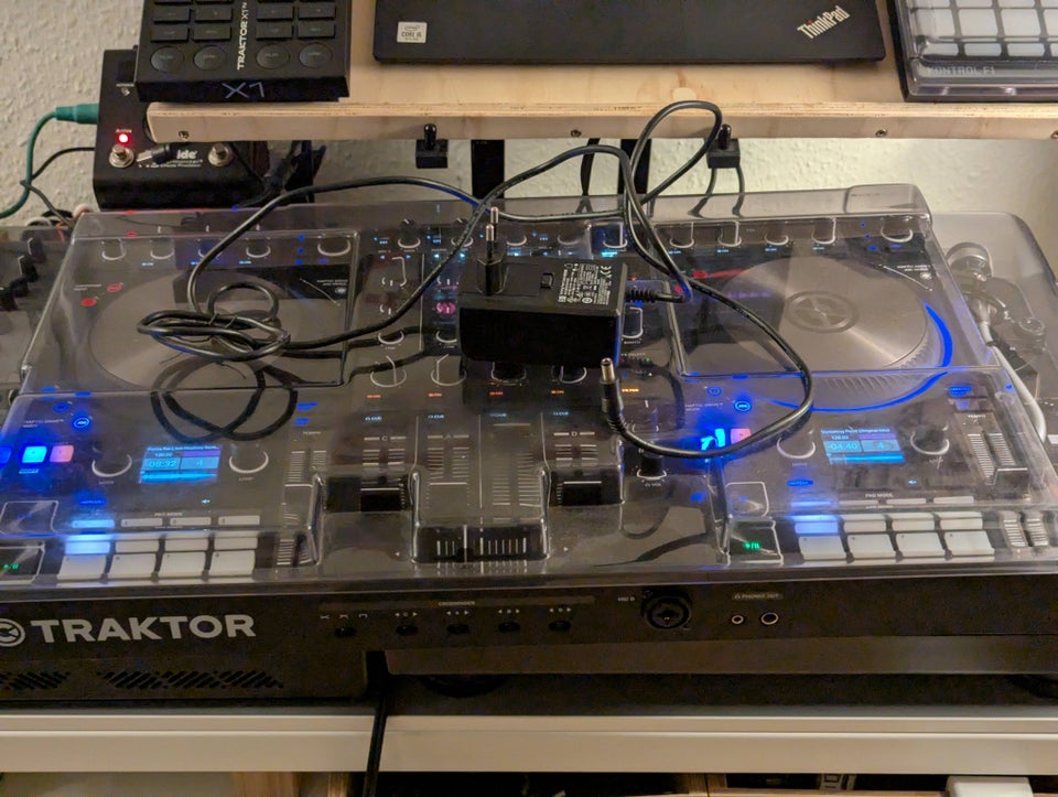 Traktor s4 mk3, Native Instruments