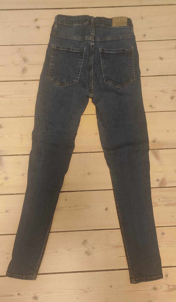 Jeans Gina Tricot str 38