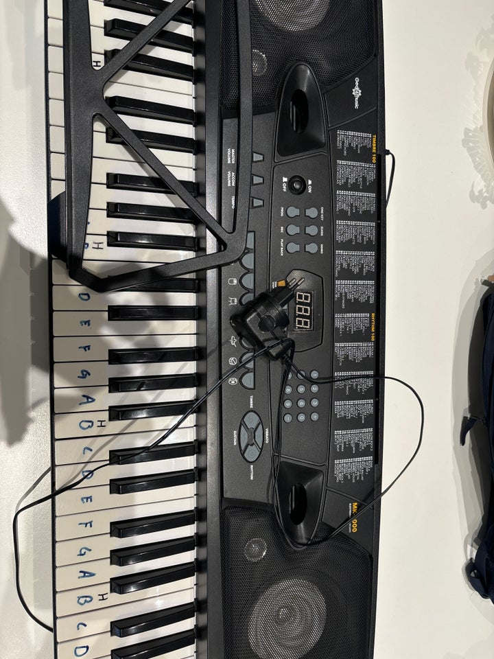 Keyboard , Gear4music Mk2000