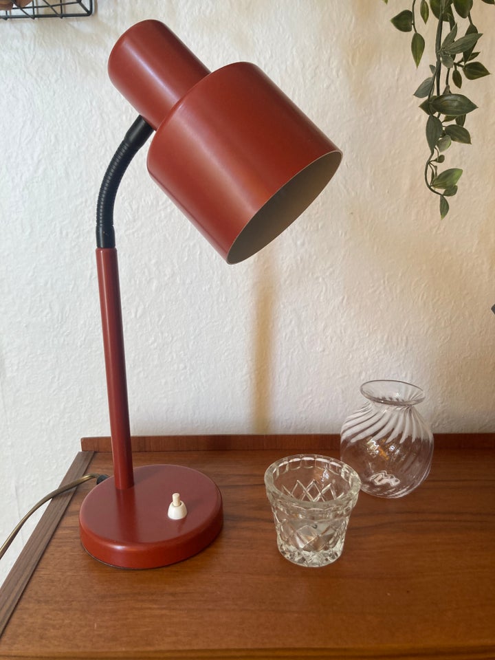 Arkitektlampe, Vitrika