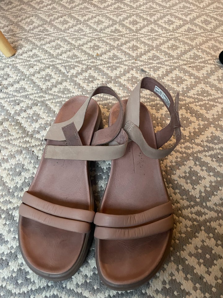 Sandaler, str. 40, ECCO