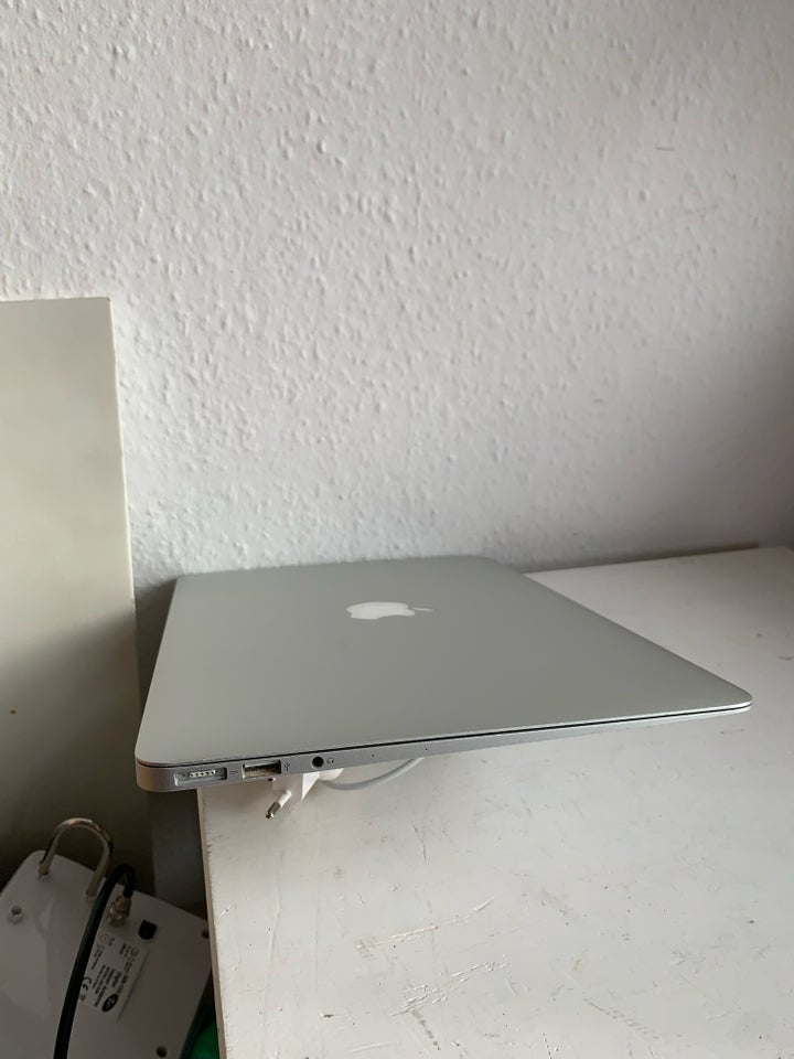 MacBook Air, A1466, I5 1.6 GHz