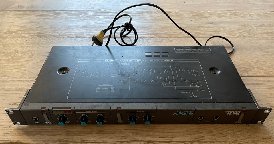 Boss CE-300 Super Chorus