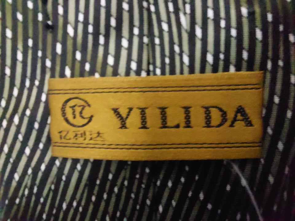 Slips, Yilida, str. 146