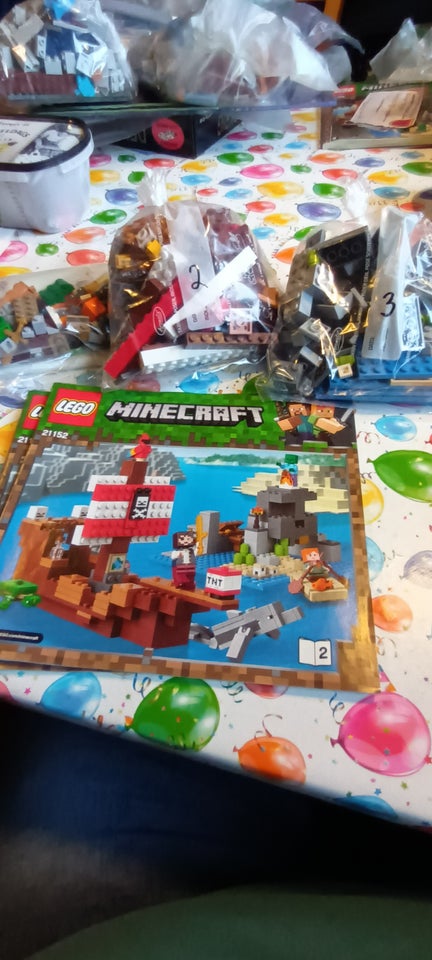 Lego Minecraft 21152