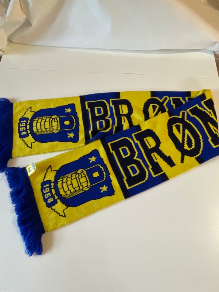 Tørklæde, Halstørklæde, Brøndby