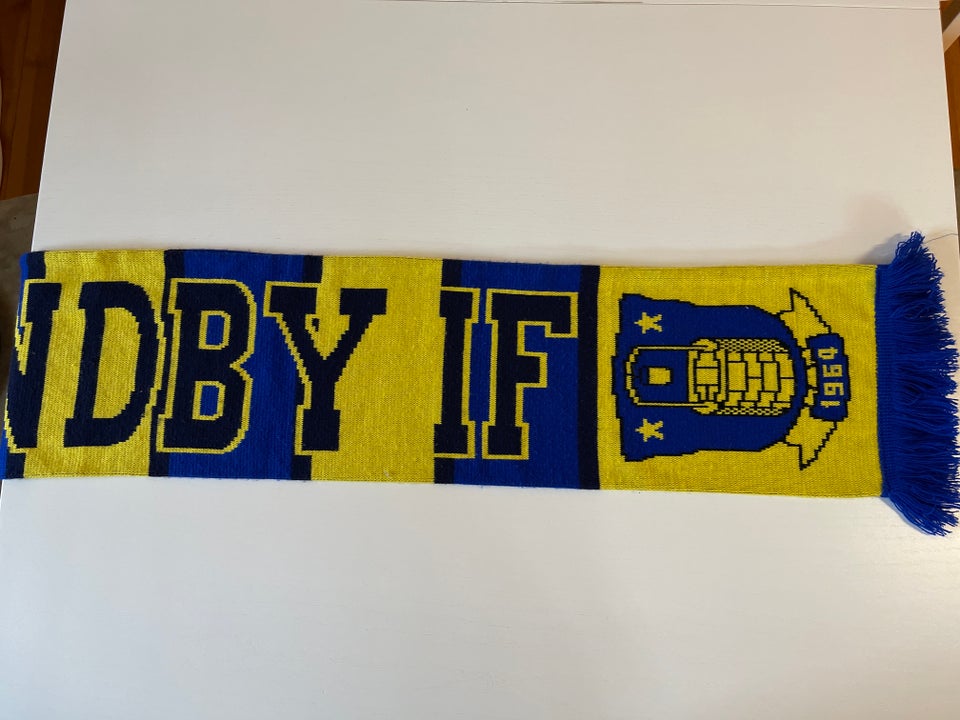 Tørklæde, Halstørklæde, Brøndby