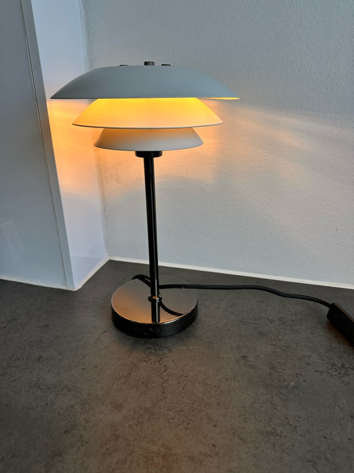 Anden bordlampe, Ukendt mærke