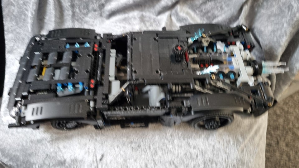 Lego Technic, 42127 Batmobil