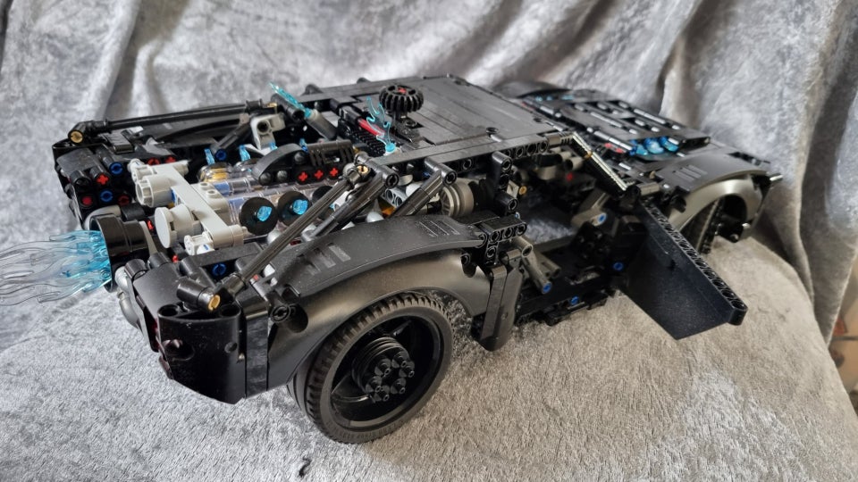 Lego Technic, 42127 Batmobil