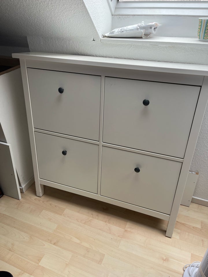 Skoskab, Ikea hemnes