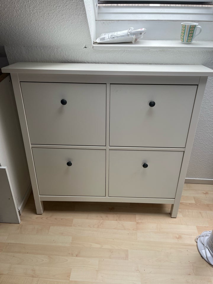 Skoskab, Ikea hemnes