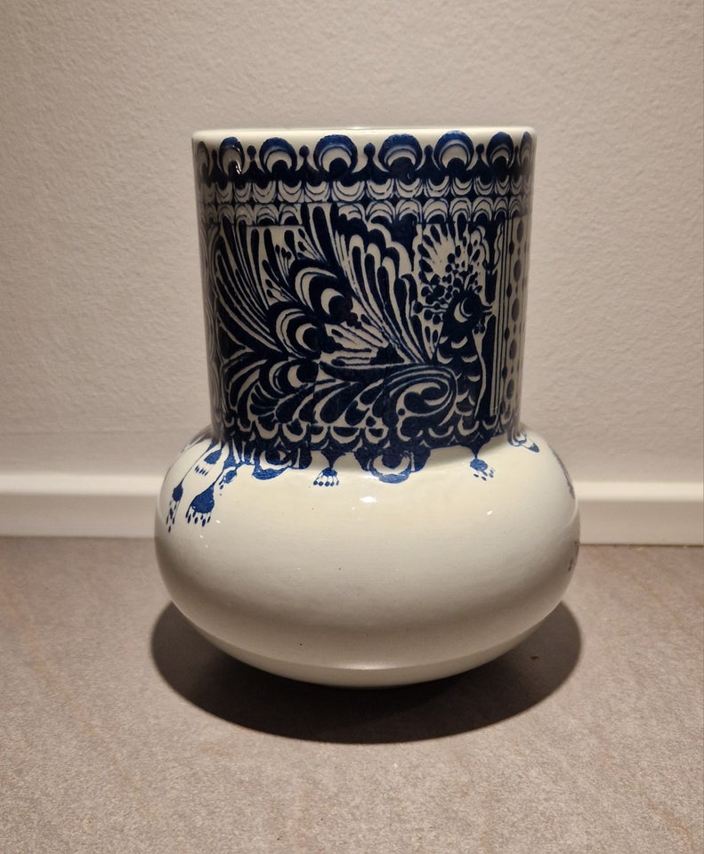 Fajance, Vase / skjuler, Bjørn