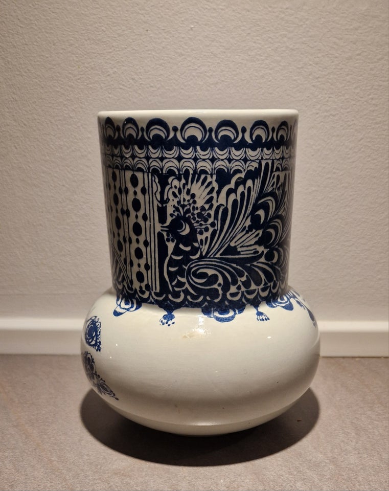 Fajance, Vase / skjuler, Bjørn