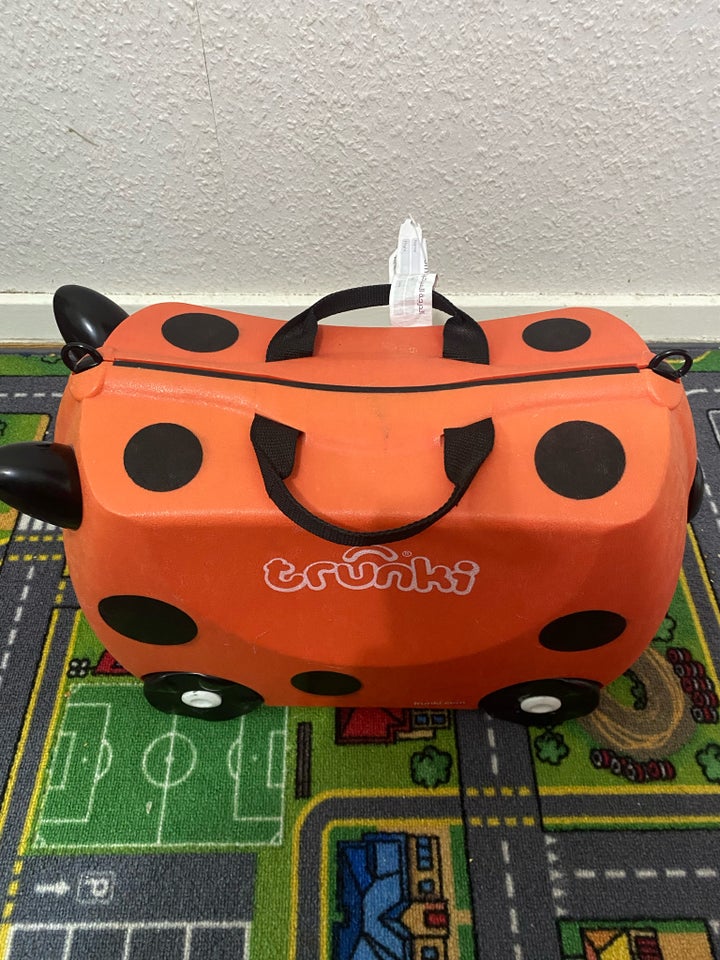 Børnekuffert, Trunki