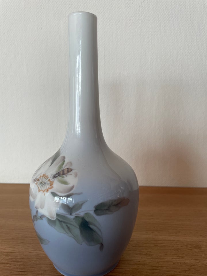 Vase Vase med smal åbning  Royal