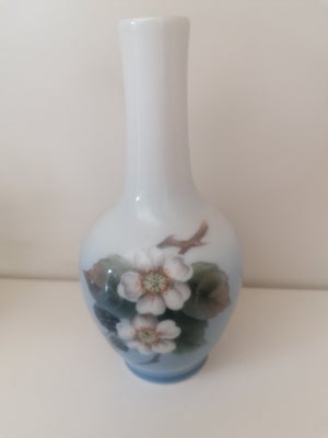 Royal copenhagen vase 28843-5