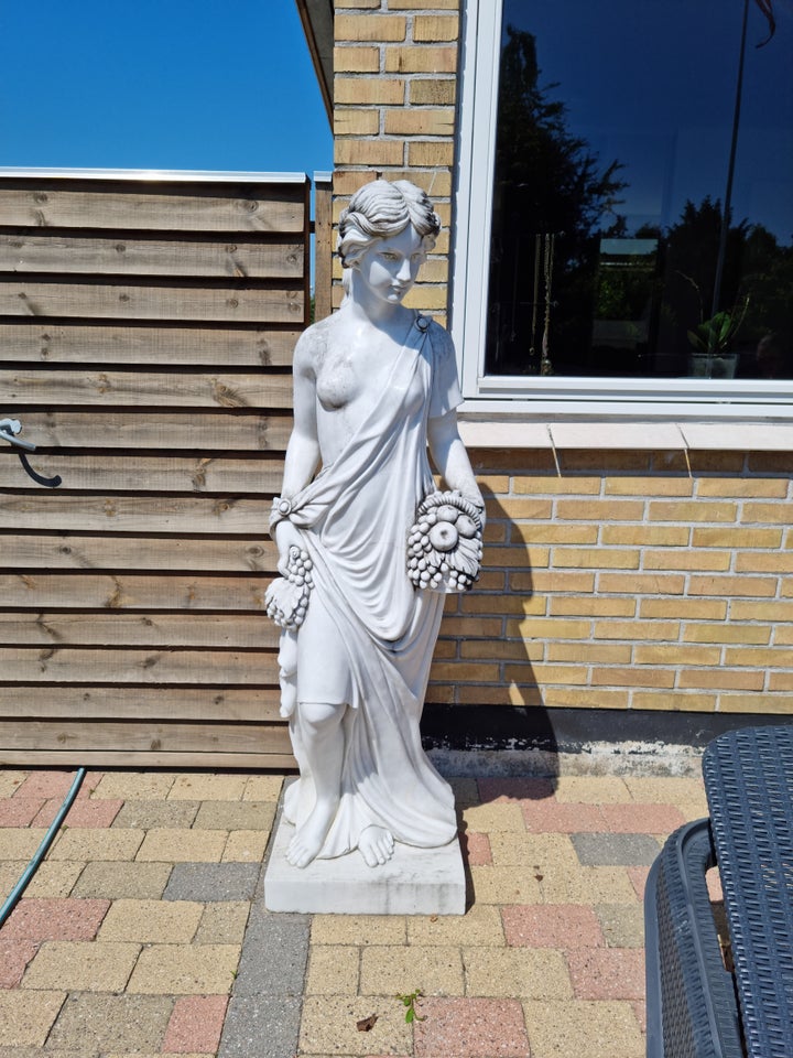 Marmor figur Stor kvinde