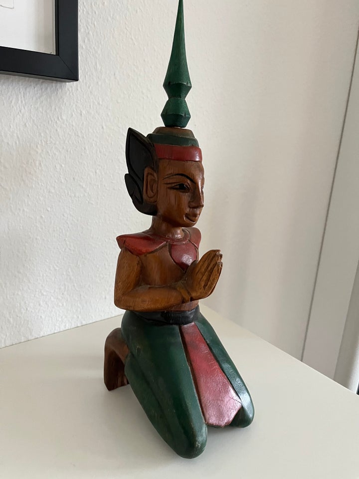 Smuk Buddha i træ 35 cm