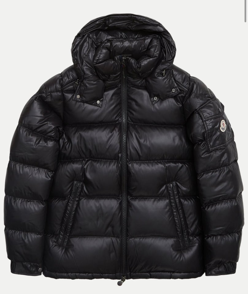 Moncler, Ny