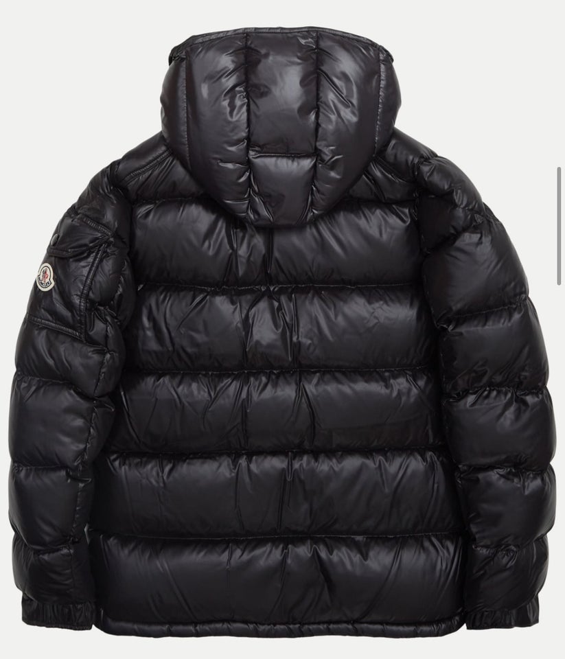 Moncler, Ny