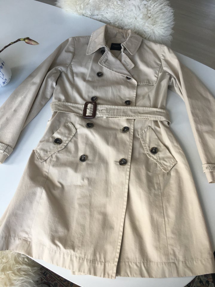 Trenchcoat, str. 42, MaxMara