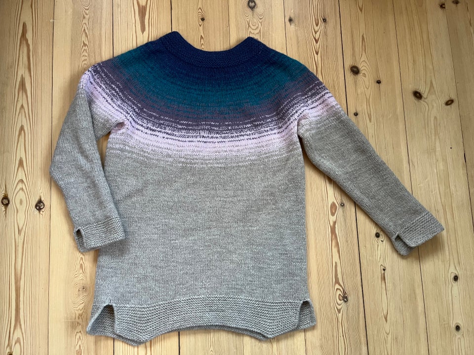 Sweater, Homemade, str. 40