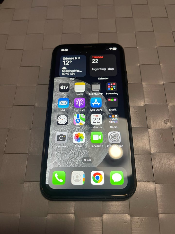 iPhone XR, 64 GB, sort