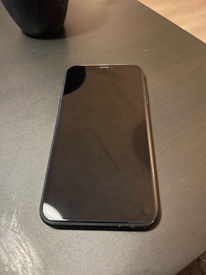 iPhone XR, 64 GB, sort