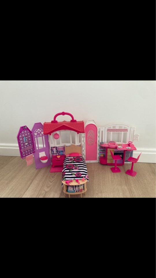 Barbie Lille hus