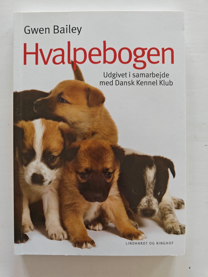 Hvalpebogen, Gwen Bailey, emne: