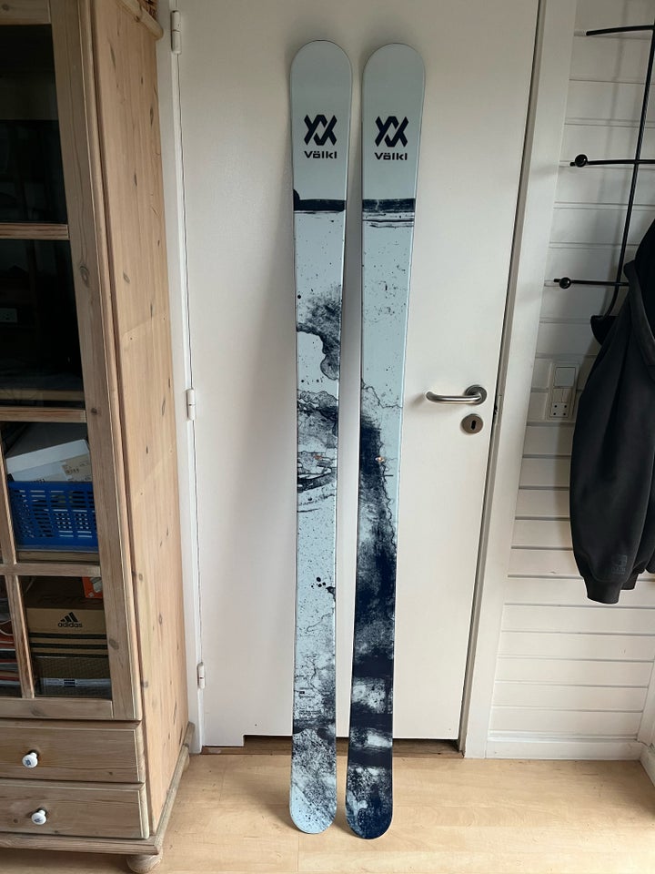 Twin-tip ski, Volkl, str. 181