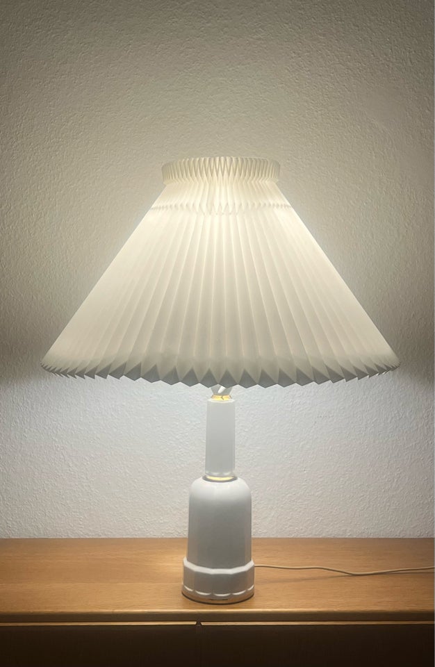 Anden arkitekt, Le Klint 1, Lampe