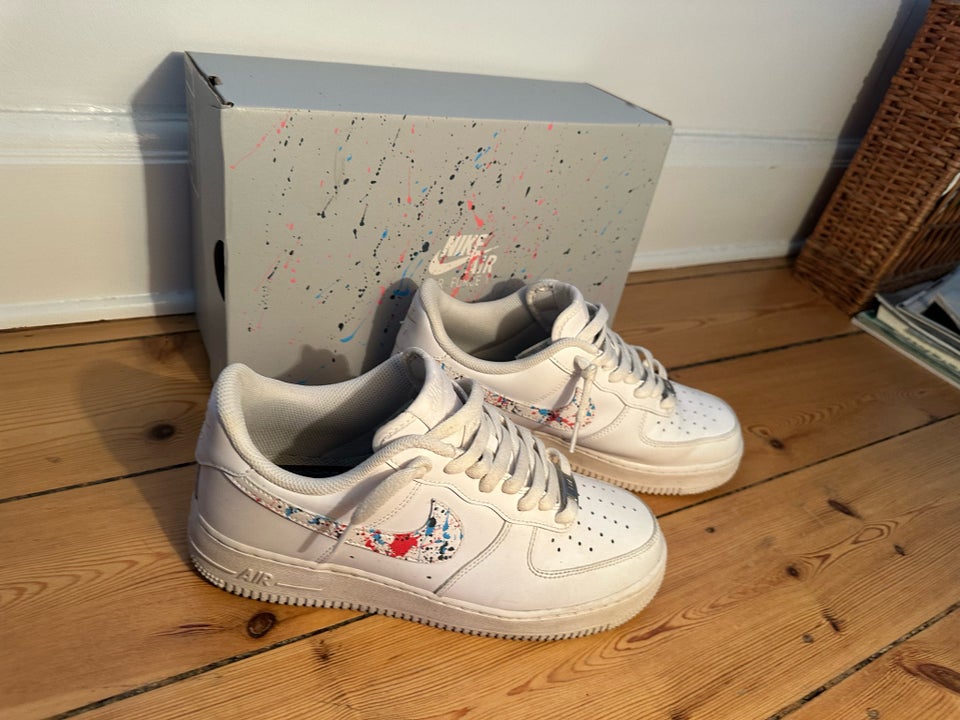 Sneakers, Nike air Force 1, str. 42