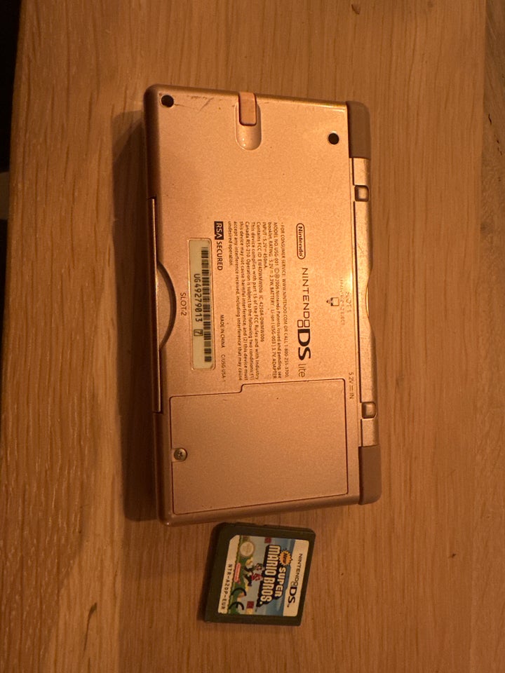 Nintendo DS, Nintendo DS Lite -