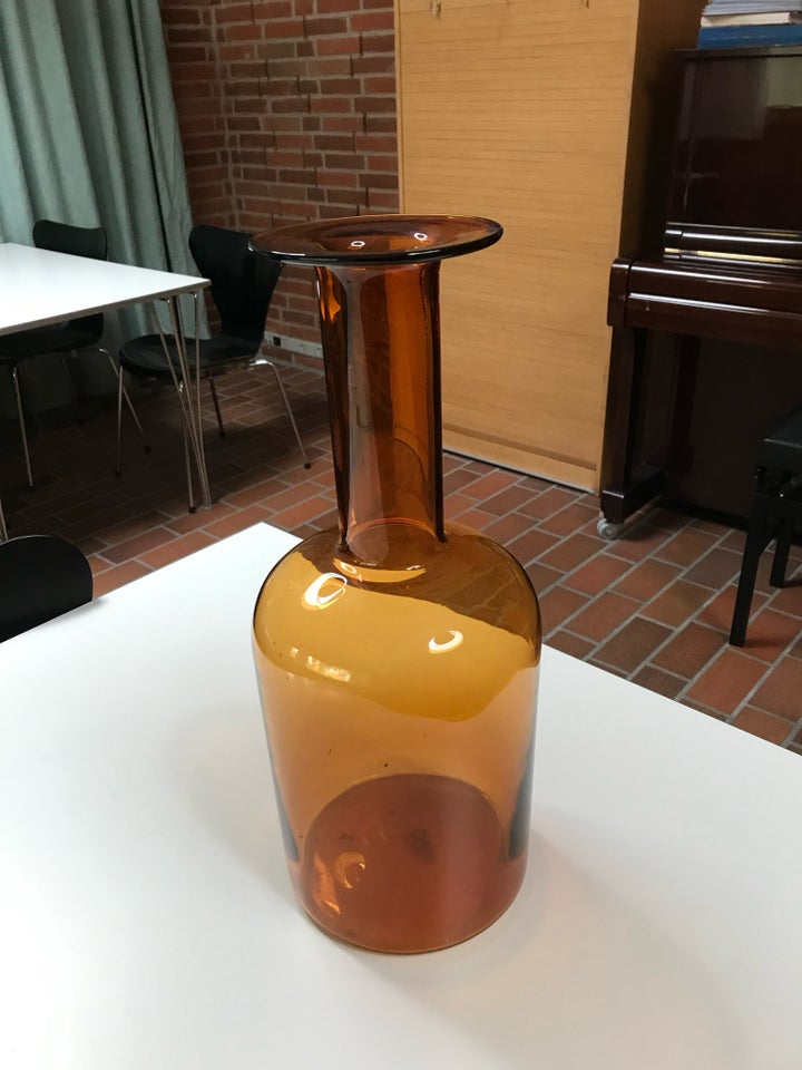 Vase, Designet af Otto Bauer. ,