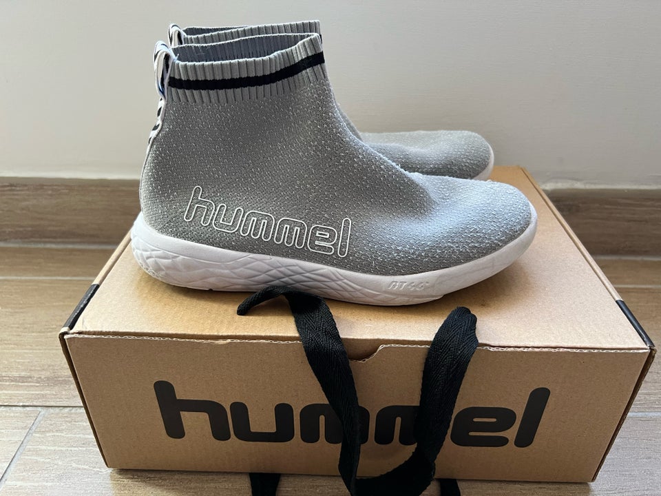 Sneakers, str. 34, Hummel