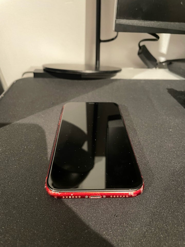 iPhone 11, 64 GB, rød