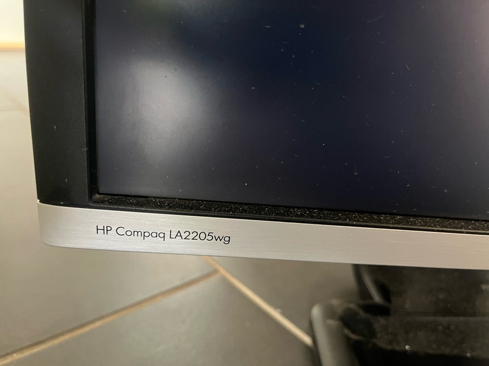 HP fladskærm LA22WG