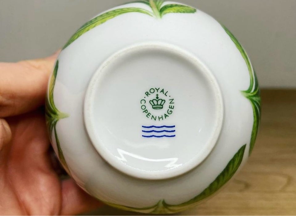 Porcelæn Bonbonniere  Royal