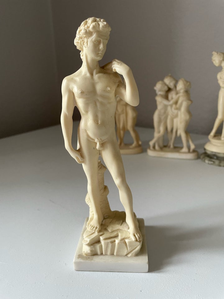 Modeller af antikke figurer i