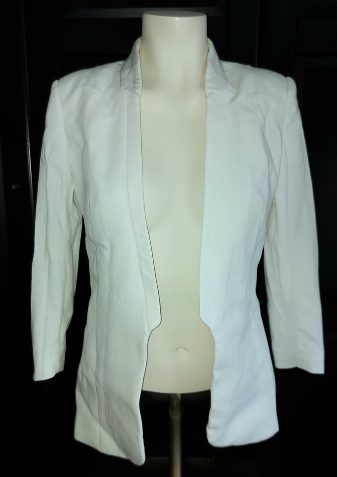 Blazer, str. 34, -