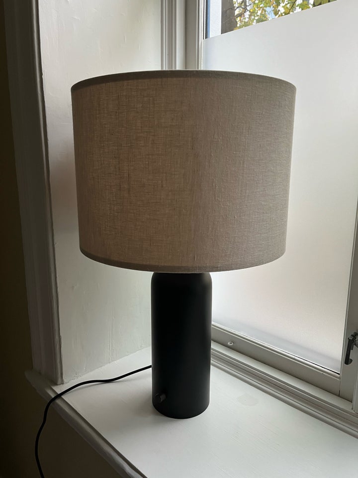 Arkitektlampe, Gubi