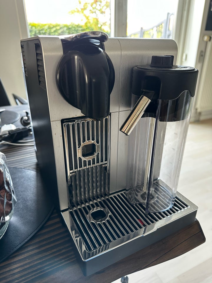 DeLonghi Lattissima Pro Nespresso