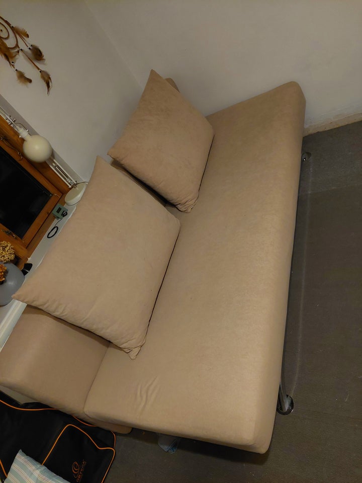 Sovesofa, b: 140 l: 200