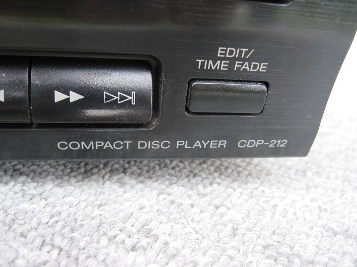 CD afspiller, Sony, CDP-212