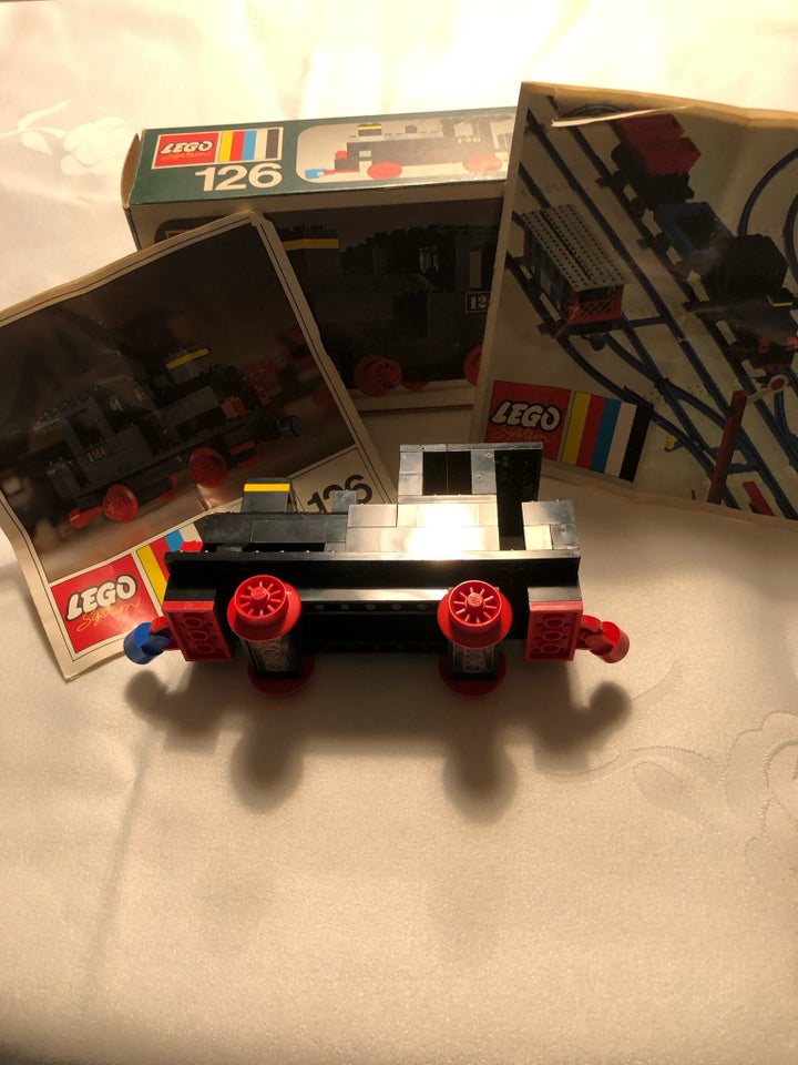 Lego System, 126