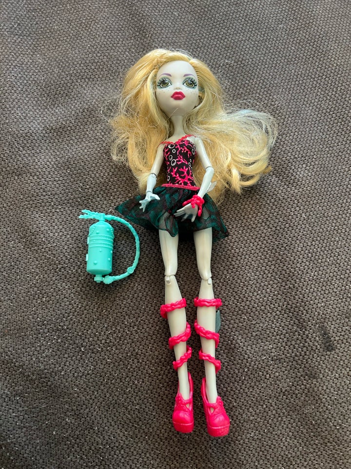 Andet, Monster High dukke